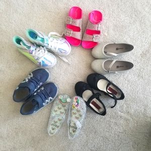 Size 9 toddler girl shoes